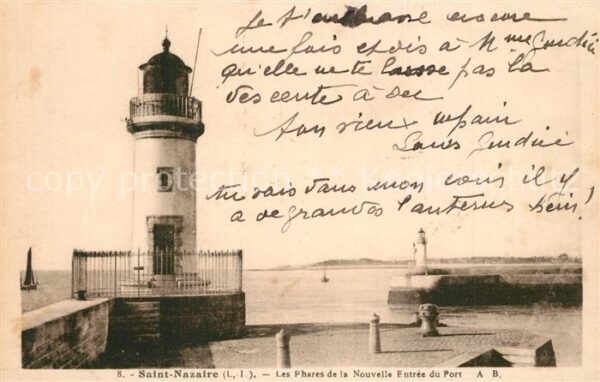 Saint-Nazaire Loire-Atlantique Les phares de la nouvelle entrée du por