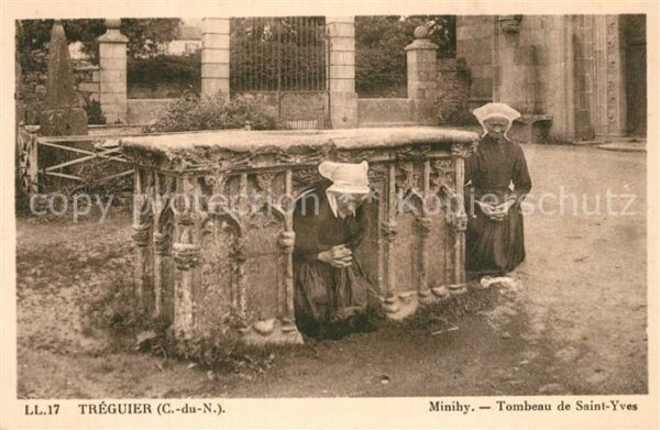 Treguier Cotes d Armor Minihy Tombeau de Saint Yves