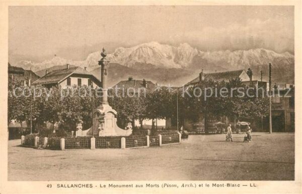 Sallanches Monument aux Morts et le Mont Blanc Alp