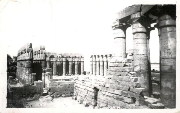 Luxor Louqsor Louksor Papyrus Coloumns