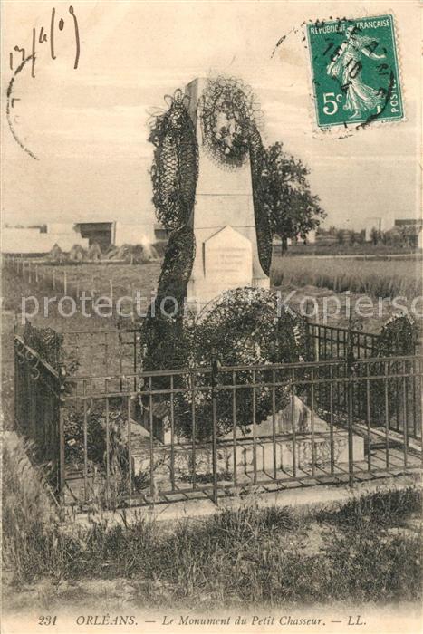 Orleans Loiret Monument du Petit Chasseur