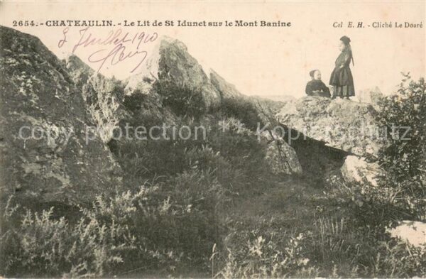 Chateaulin Le Lit de Saint Idunet sur le Mont Bani