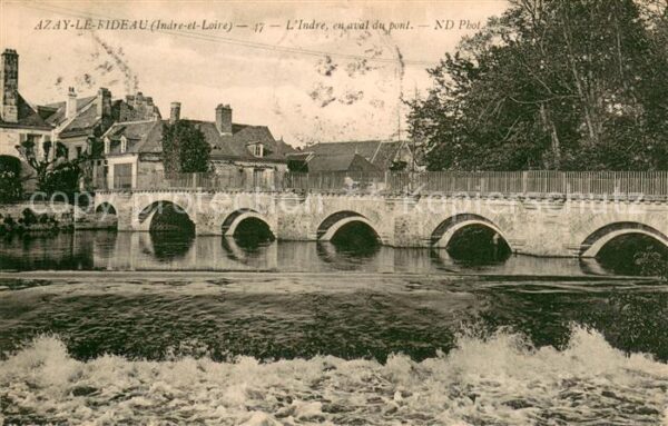 Azay-le-Rideau Indre en aval du pont