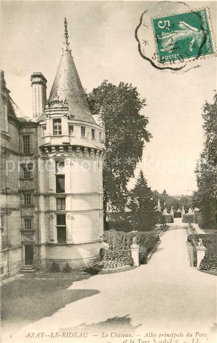 Azay-le-Rideau Le Chateau Allee principale du Parc et