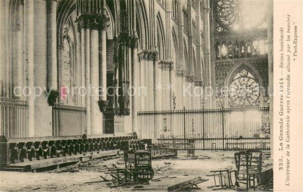 Reims Champagne Ardenne Le Guerre 1914 Interieur de la Cathedra