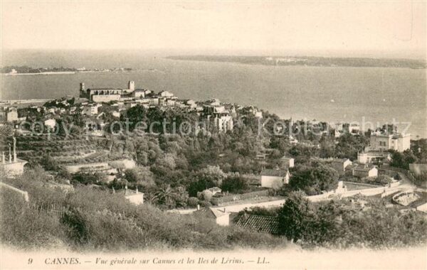 Cannes Alpes-Maritimes Vue generale sur Cannes et les Iles de