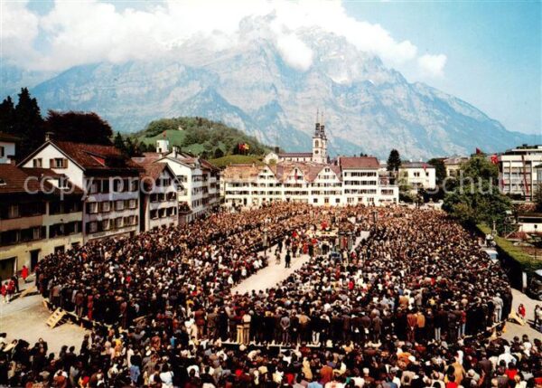 Glarus GL Landsgemeinde mit Wiggis