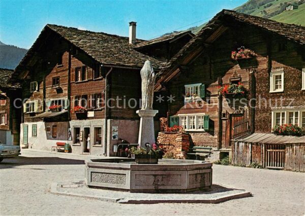 Vals GR Dorfplatz Brunnen