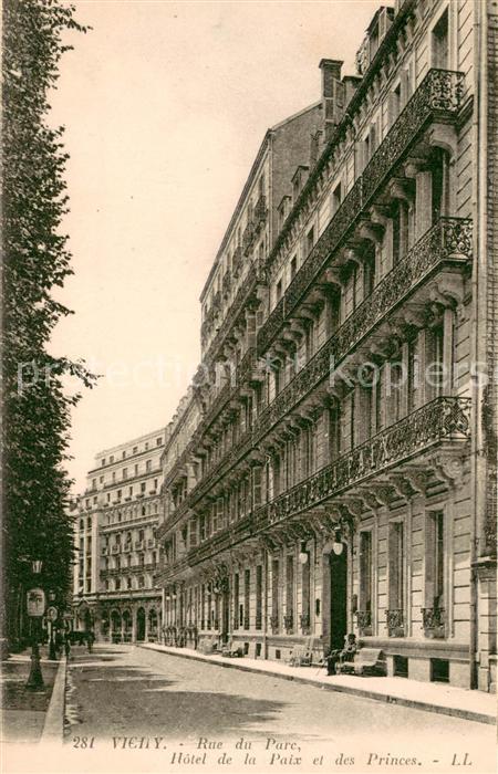 Vichy Allier Rue du Parc Hotel de la Paix et des Pri