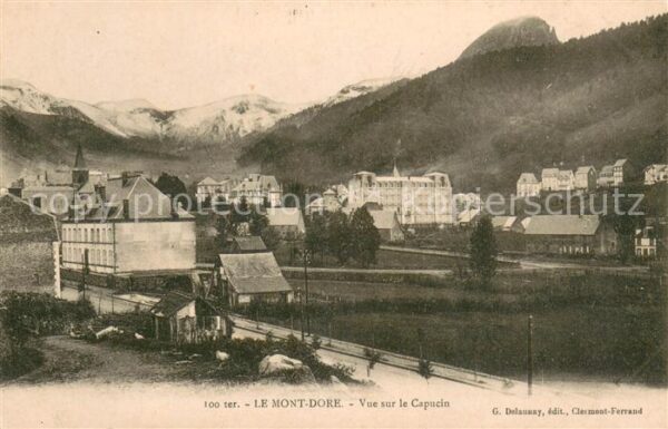 Le Mont-Dore Puy de Dome Vue sur le Capucin