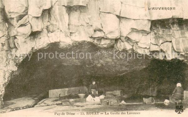 Royat Puy de Dome La Grotte des Laveuses