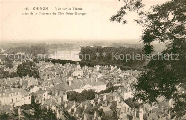 Chinon Indre et Loire Vue sur la Vienne prise de la Terrasse