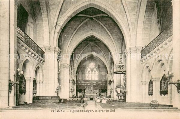 Cognac Charente Eglise Saint Léger grande nef