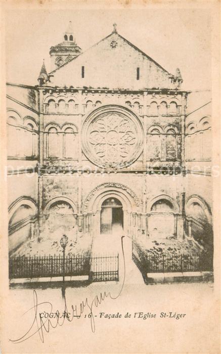 Cognac Charente Facade de l'Eglise Saint Léger