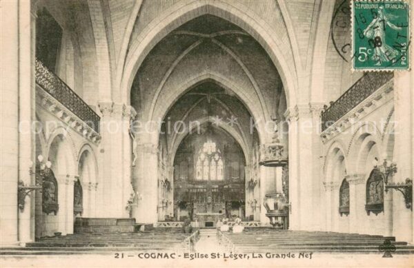 Cognac Charente Grande nef Eglise Saint Léger