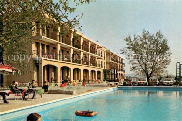 Puyricard Hôtel Restaurant Bar Clos Guiot Piscine