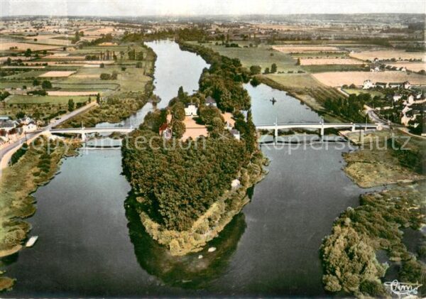 Ile-Bouchard La Vienne les 2 Ponts et l’Ile Vue aeri