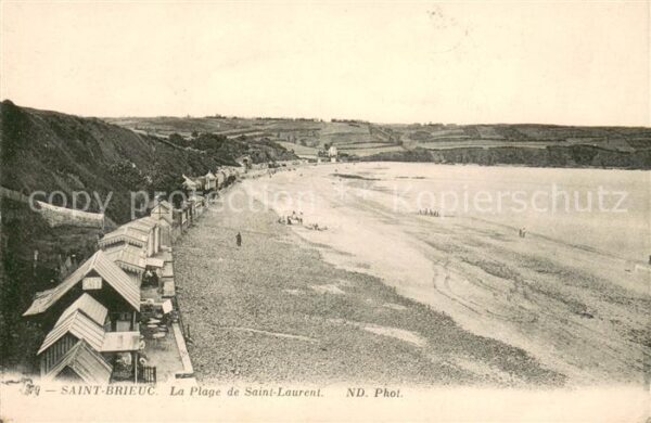 Saint-Brieuc Cotes-d Armor la Plage de Saint Laurent