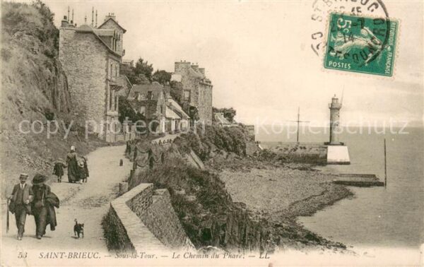 Saint-Brieuc Cotes-d Armor Sous la Tour Le Chemin du Phare