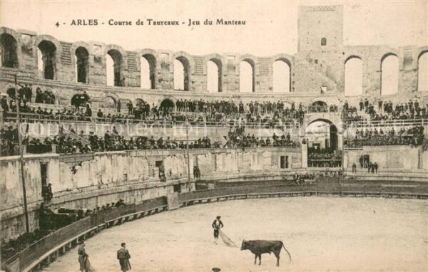 Arles Bouches-du-Rhone Course de Taureaux Jeu du Manteau Stier