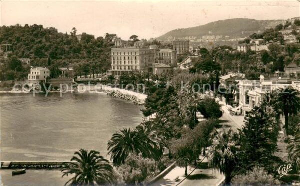 Beaulieu-sur-Mer Le casino et la Baie des Fourmis