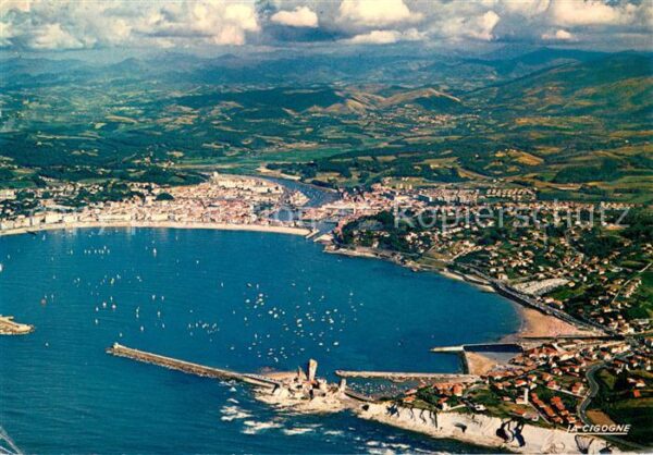 Saint-Jean-de-Luz Cibourne et Socoa Son fort sa falaise a