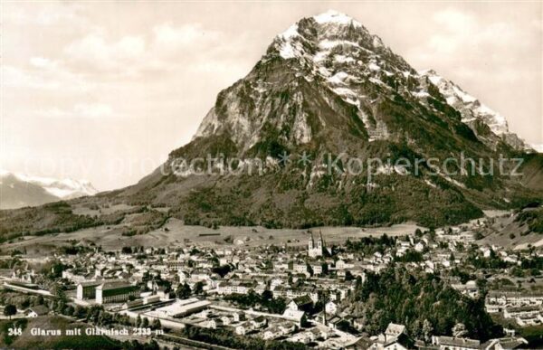 Glarus GL Gesamtansicht mit Glärnisch Glarner Alp