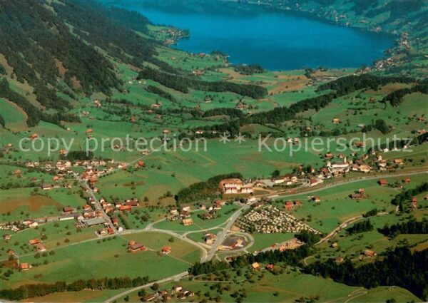 Sattel Schwyz mit Ägerisee Fliegeraufnahme