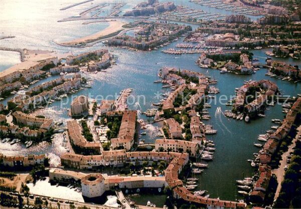 Port Grimaud Vue aérienne de la cité
