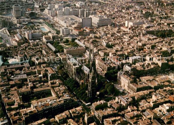 Bordeaux Vue generale sur la cathedrale St Andre