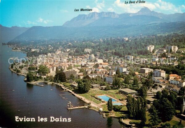 Evian-les-Bains Haute Savoie Lac Leman la ville et les Montagnes du
