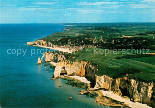 Etretat Les falaises sont les plus beaux et plu