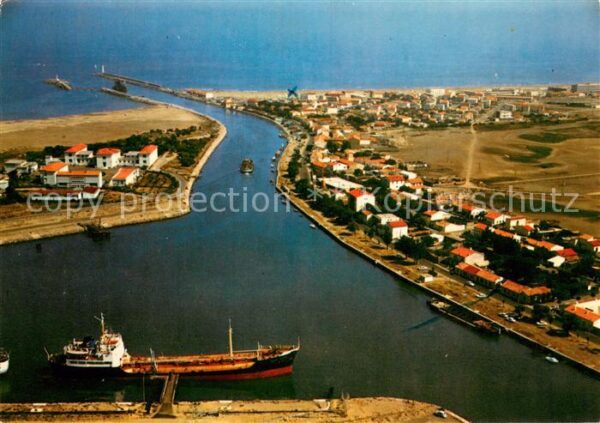 Port-la-Nouvelle Le Golfe du Lion vue aérienne sur l'ent
