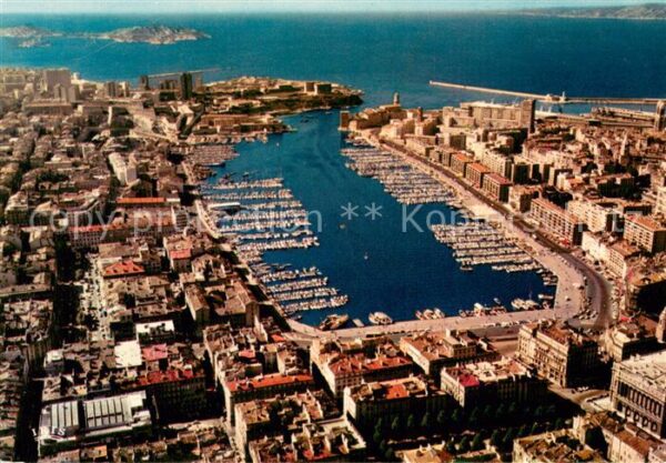 Marseille Bouches-du-Rhone Vue aerienne du Vieux Port Dans le loin
