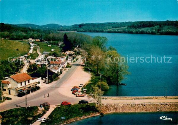 Charmes-la-Grande Lac de Charmes Le Restaurant du Lac Vue