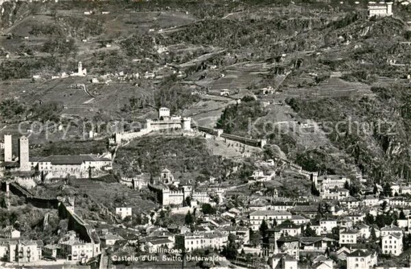 Bellinzona Castello d’Uri Svitto Unterwalden Flieg