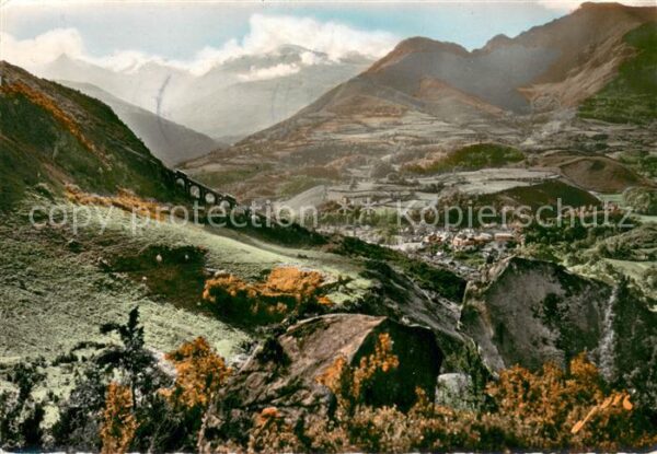 Lourdes Hautes Pyrenees Montedu Pic du Jer Les voitures au croi
