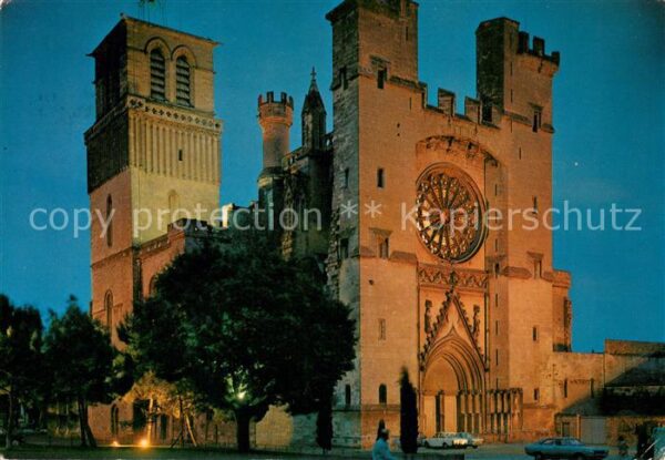 Beziers La Cathedrale St Nazaire vue de nuit