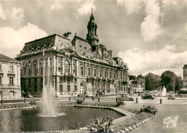 Tours Indre-et-Loire Hotel de Ville Fontaine