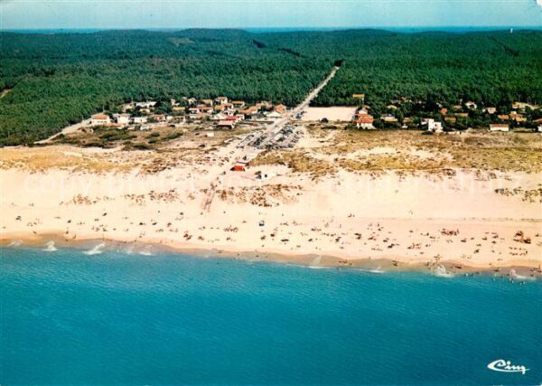 Hourtin Vue generale aerienne de la plage d’Hou