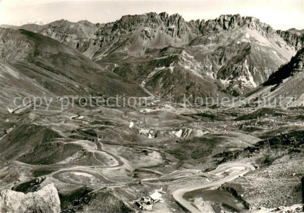 Col du Galibier Vue aerienne sur la Savoie et le Mont B