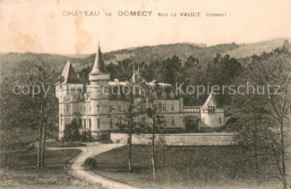 Vault-de-Lugny Chateau de Domecy