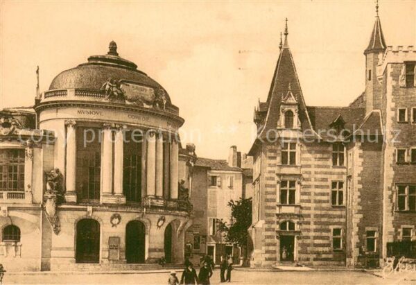 Agen Lot et Garonne Le Musee et le Theatre