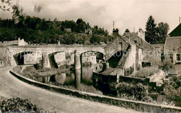 Avallon Vallee du Cousin Le Pont de Pierre a Co
