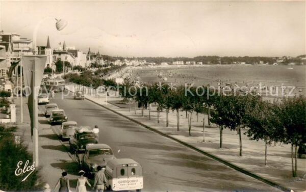 Royan 17 Boulevard de la Plage et la Plage
