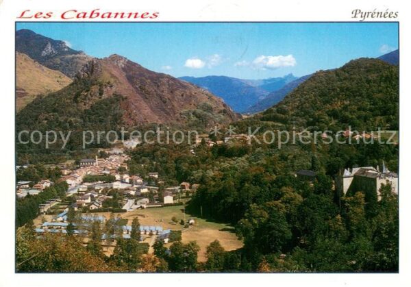 Les Cabannes Ariege Le VVF le chateau de Gudanes au loin le