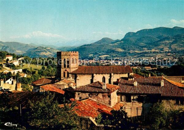 Saint-Lizier Eglise romane et St Girons au pied des