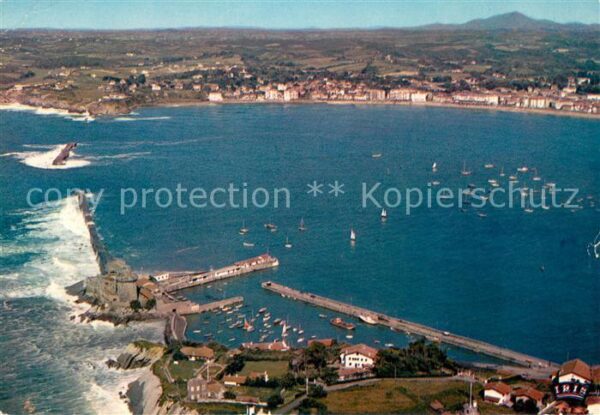 Saint-Jean-de-Luz Le Port et le Fort de Socoa Vue aerienn