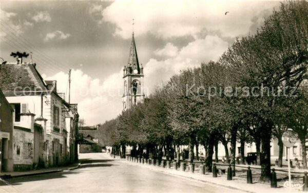 Yzeures-sur-Creuse La Place