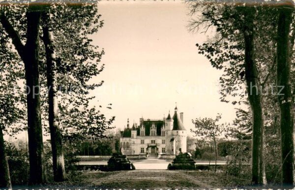 Chenonceaux Indre et Loire Chateau de la Renaissance Allee des Sph